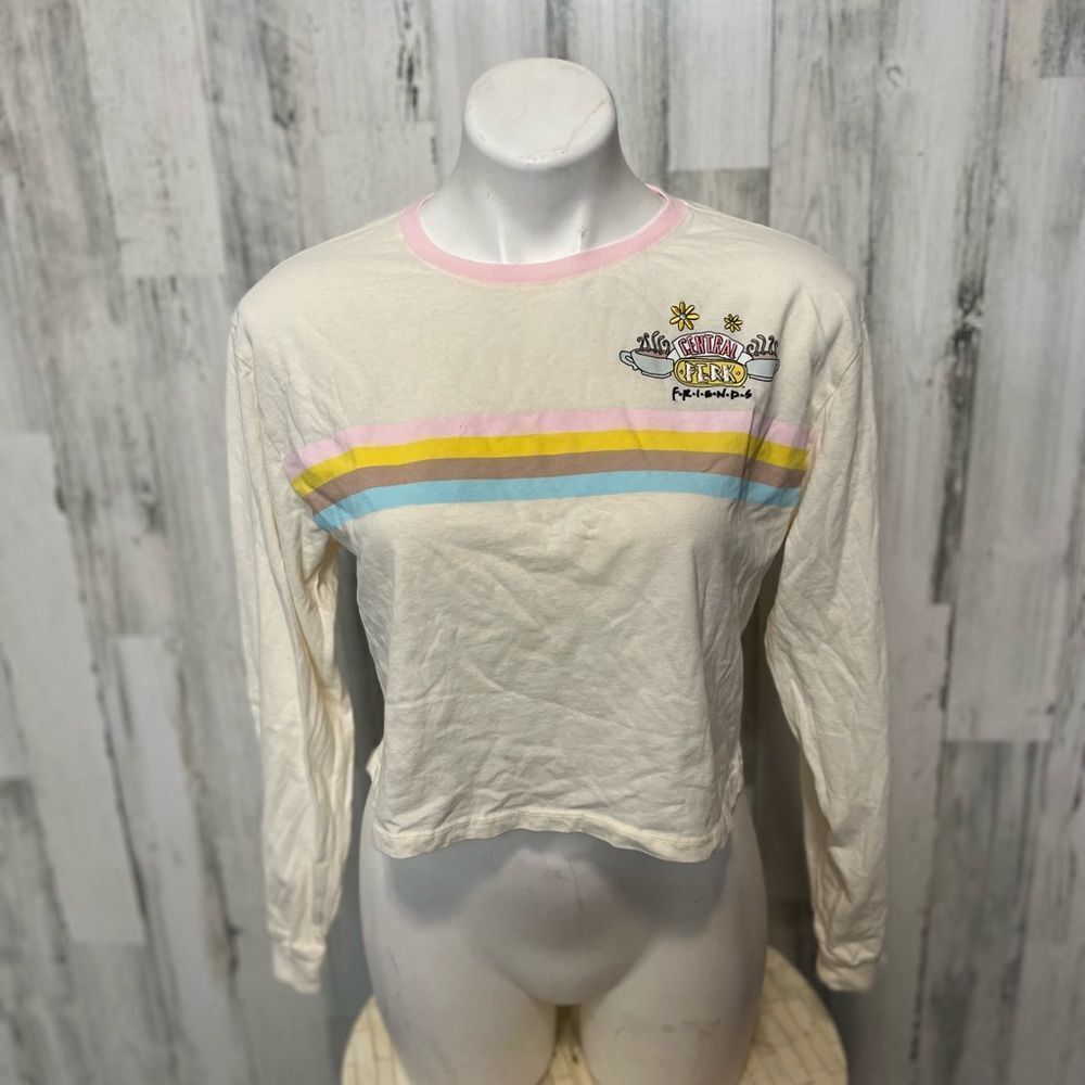 Friends Central Perk Cream Long Sleeve Cropped Graphic Shirt Womens Small 3/5